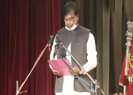 ஊழல் குற்றச்சாட்டால் கல்வி அமைச்சர் பதவி பறிக்கப்படும் நிலை