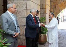 தமிழ், சிங்கள புத்தாண்டு சுபநேர பத்திரம் ஜனாதிபதியிடம் கையளிப்பு