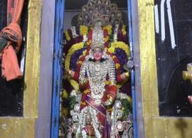 கரூர் வேம்பு மாரியம்மன் கோயிலில் ஆடி கடைசி வெள்ளிக்கிழமை சிறப்பு வழிபாடு