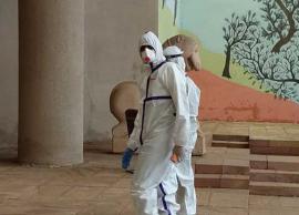 ராஜ்யசபா தேர்தலுக்கு ஓட்டு போட கவச உடையுடன் வந்த காங்கிரஸ் எம்எல்ஏ