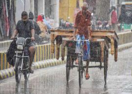 மதுரையில் நேற்று இரவு இடி, மின்னலுடன் திடீர் மழை