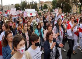 பெலாரஸ் அதிபர் பதவி விலக வலியுறுத்தி பெண்கள் போராட்டம்