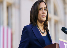 அமெரிக்காவில் தேர்தல் பிரசாரத்தின் போது பெய்த மழையில் நடனமாடிய கமலா ஹாரிஸ்.