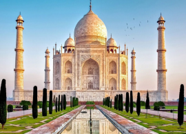 தாஜ்மகாலில் சுற்றுலா பயணிகளை சமூக இடைவெளியுடன் பிரித்து அனுப்ப ஏற்பாடுகள்