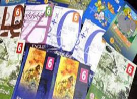 பழைய இரும்பு கடையில் பாட புத்தகங்கள் பதுக்கல்; கல்வித்துறை அதிகாரிகள் அதிர்ச்சி