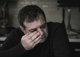 100க்கு 6 மார்க் பெற்ற மகன் ..கதறி அழுத தந்தை..