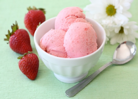 சூப்பரான சுவையான ஸ்ட்ராபெர்ரி ஐஸ்க்ரீம் செய்யலாம் வாங்க!