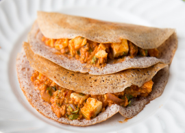 ஸ்பைசியான குடைமிளகாய் பன்னீர் தோசை செய்யலாம் வாங்க!