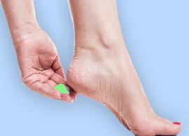 பாத வெடிப்புகள் நீங்கி...அழகிய பாதங்களை பெற இதை முயற்சி செய்யலாம்!