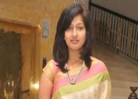 நாங்கள் எதற்காக உங்களை நம்ப வேண்டும்? - காயத்ரி ரகுராம் ஆவேசம்