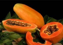 பப்பாளியை சில  பொருளுடன் சேர்த்து சாப்பிடும்போது அது விஷமாக மாற வாய்ப்பிருக்காம்.. தெரிந்து கொள்ளலாம்..