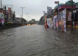 புதுவையில் தொடர்ந்து 3-வது நாளாக மழை; மக்களின் இயல்பு வாழ்க்கை பாதிப்பு