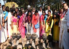 வெளிநாட்டு சுற்றுலாப்பயணிகள் பங்கேற்ற பொங்கல் விழா