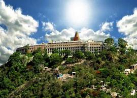 இன்று பழனி முருகன் கோவிலில் பக்தர்கள் கூட்டம் அலைமோதியது