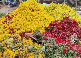 இன்று பூ, பழங்களின் விலை இரட்டிப்பாக அதிகரிப்பு