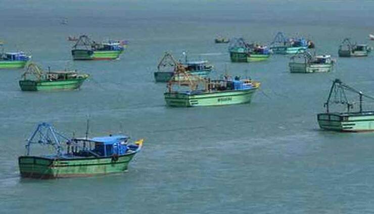 ராமேஸ்வரம் மீனவர்கள் மீது இலங்கை கடற்படையினர் மீண்டும் தாக்குதல்