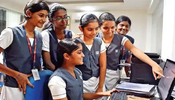 10-ம் வகுப்புக்கான பொதுத் தேர்வை எழுதவுள்ள மாணவர்களுக்கான ஹால்டிக்கெட் வருகிற 27-ல்  வெளியீடு