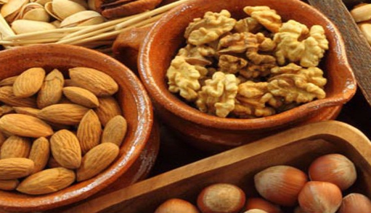 cashews,almonds,walnuts,walnuts,strawberries,meal ,முந்திரி, பாதாம், வால்நட், இளமை, ஸ்ட்ராபெர்ரி, சாப்பாடு
