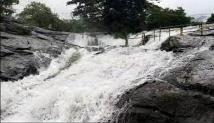 kumbakarai,rise,theni,water flow,waterfall, ,அதிகரிப்பு, அருவி, கும்பக்கரை, தேனி, நீர்வரத்து