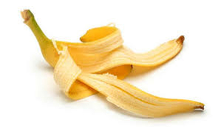banana peel improves skin,collagen,blood circulation,elasticity ,வாழைப்பழத்தோல், சருமம், கொலாஜன், இரத்த ஓட்டம், மிருது, மேம்படுத்துகிறது