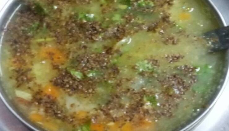 garlic,ginger,pepper,cinnamon,mint,fenugreek,barley greens ,பூண்டு, இஞ்சி, மிளகு, லவங்கம், புதினா, வெந்தயம், பார்லி கீரை