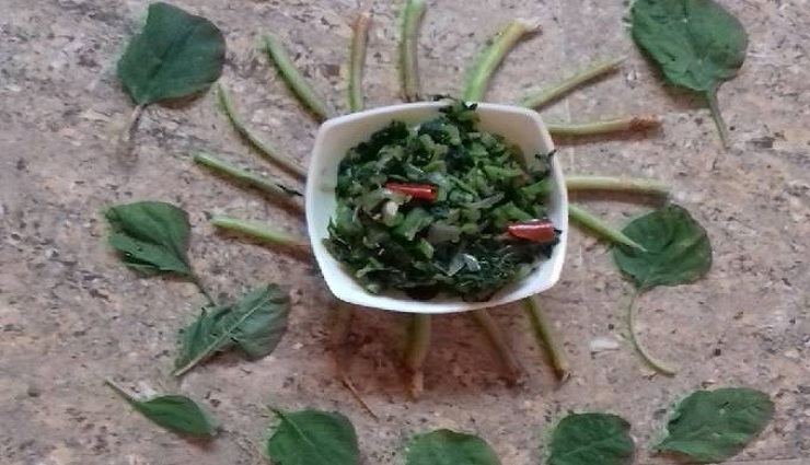 green chillies,curry leaves,coconut flower,radish ,பச்சை மிளகாய், கறிவேப்பிலை, தேங்காய்ப்பூ, முளைக்கீரை