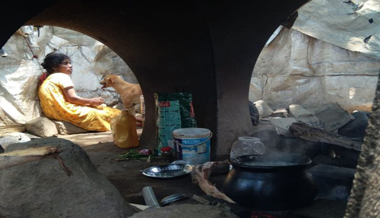 wilderness,daylight,tamils,hunger,rainy season ,காட்டுப்பகுதி, தினக்கூலிகள், தமிழர்கள், தவிப்பு, மழைக்காலம்