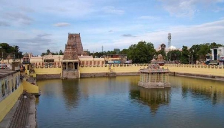 kumbakonam,temple,pottamaraikulam,devotees ,கும்பகோணம், கோயில், பொற்றாமரைக்குளம், பக்தர்கள்