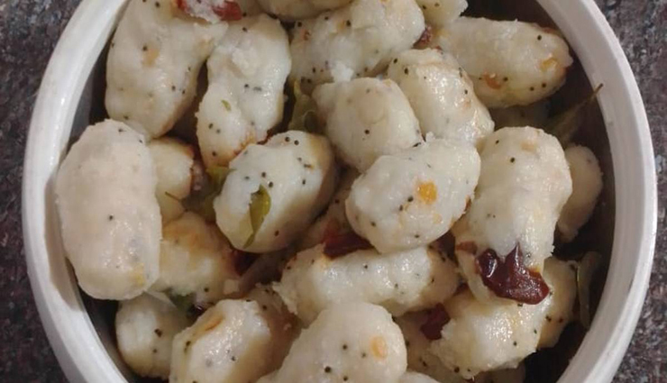 rice,sprouts,carrots,beans,chives ,அரிசி, முளைக்கீரை, கேரட், பீன்ஸ், குடைமிளகாய்