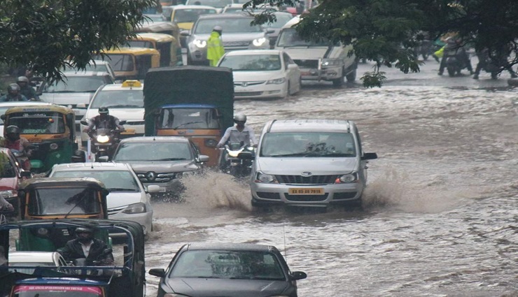 karnataka,heavy rain,yellow alert,firefighters,passengers ,கர்நாடகா, கனமழை, மஞ்சள் எச்சரிக்கை, தீயணைப்பு படையினர், பயணிகள்