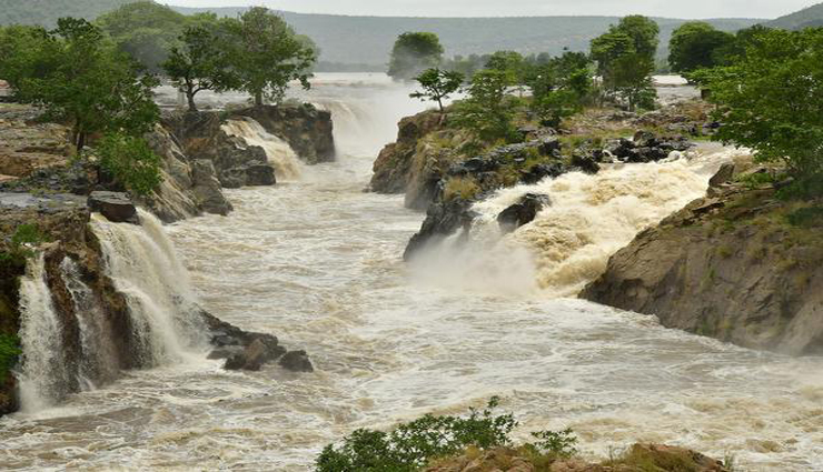 okanagan,watershed,increase,heavy rainfall,forest ,ஒகேனக்கல், நீர்வரத்து, அதிகரிப்பு, கனமழை, வனப்பகுதி