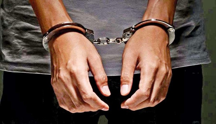 2 arrested,smuggling ganja, ,இருவர், கஞ்ச, கடத்திய, கைது 