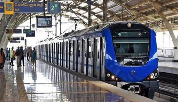 மெட்ரோ ரயில்களில் எப்போதும் இல்லாத அளவிற்கு பயணம் செய்த மக்கள்