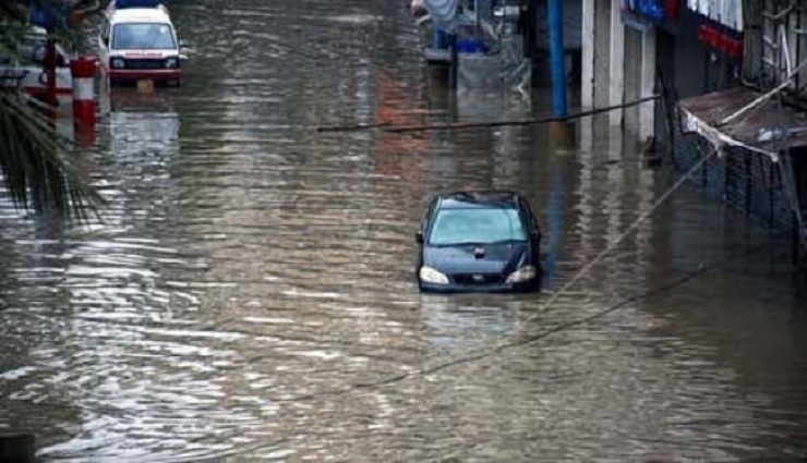 floods,heavy rains,casualties,pakistan,fees,suffering ,வெள்ளம், கனமழை, உயிரிழப்பு, பாகிஸ்தான், கட்டணம், தவிப்பு