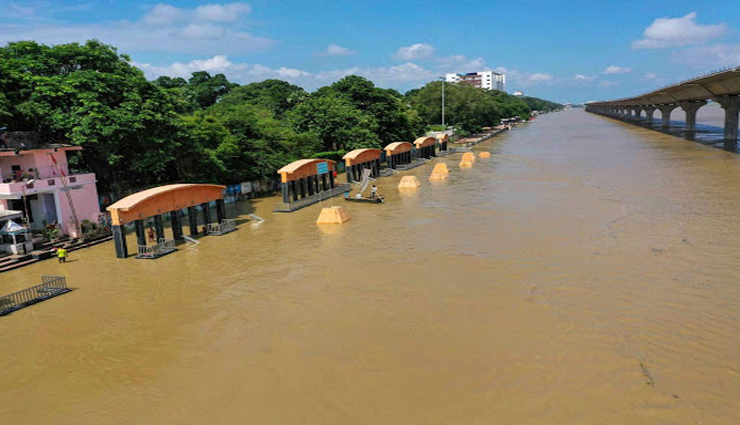 patna,floods,rising,nepal,heavy rains ,பாட்னா, வெள்ளம், அதிகரிக்கும், நேபாளம், கனமழை