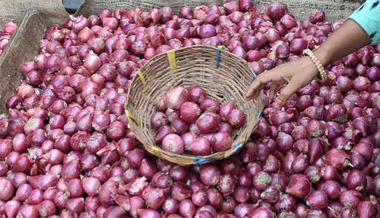 onion prices,hike,public,ration card ,வெங்காய விலை, உயர்வு, பொதுமக்கள், ரேஷன் கார்டு