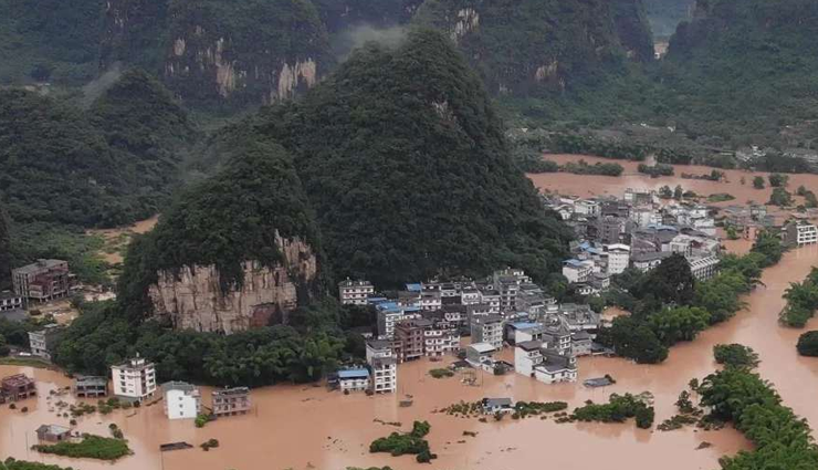 heavy rain,china,rescue,flooding ,கனமழை,சீனா,மீட்புப்பணி,வெள்ளப்பெருக்கு