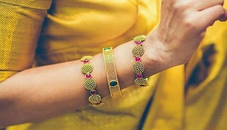 bracelets,womens,gold bangels,antique type bracelets ,வளையல்கள், பெண்கள், தங்க வளையல்கள், பழங்கால வகை வளையல்கள்