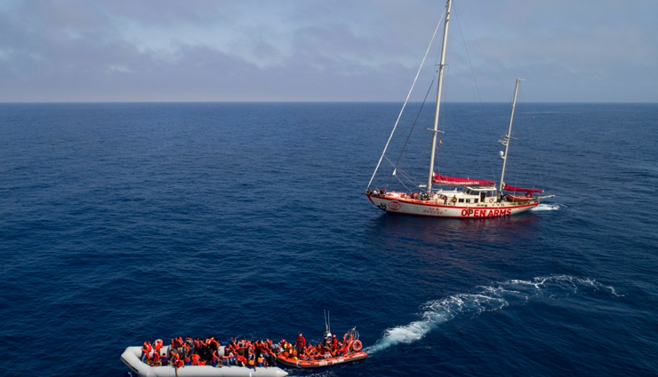 11 death,boat,migrants,coast of tunis ,11 மரணம், படகு, குடியேறியவர்கள், துனிஸ் கடற்கரை