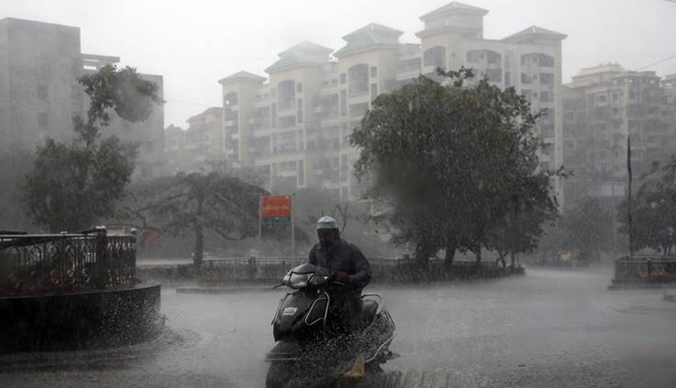 heavy rain,delhi,thunder,lightening ,கன மழை, டெல்லி, இடி, மின்னல்