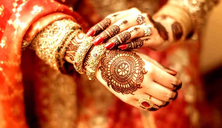 wedding,bride,henna,red,beauty ,திருமணம்,மணப்பெண்,மெஹந்தி,சிவப்பு நிறம்,அழகு