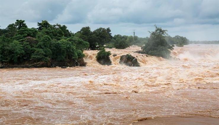 north karnataka,heavy rain,krishna river,flood,damage ,வடகர்நாடகம்,கனமழை,கிருஷ்ணா ஆறு,வெள்ளம்,பாதிப்பு