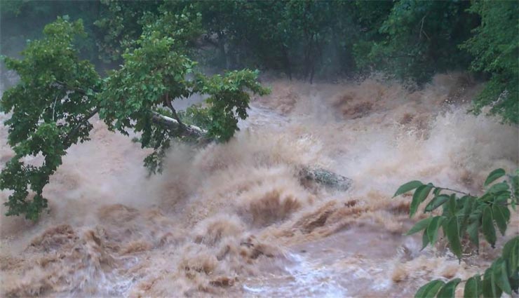 chennai,lake,floodwaters,adyar river,floods ,சென்னை,ஏரி,உபரிநீர்,அடையாறு,வெள்ளம்