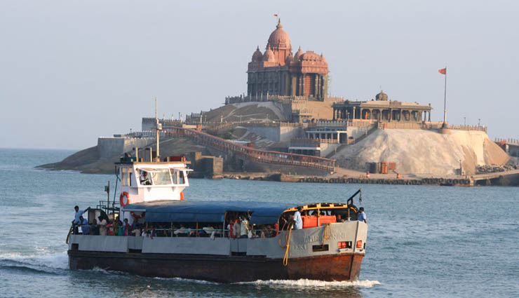 படகு போக்குவரத்து மீண்டும் தொடங்கியது... சுற்றுலா பயணிகள் உற்சாகம்!