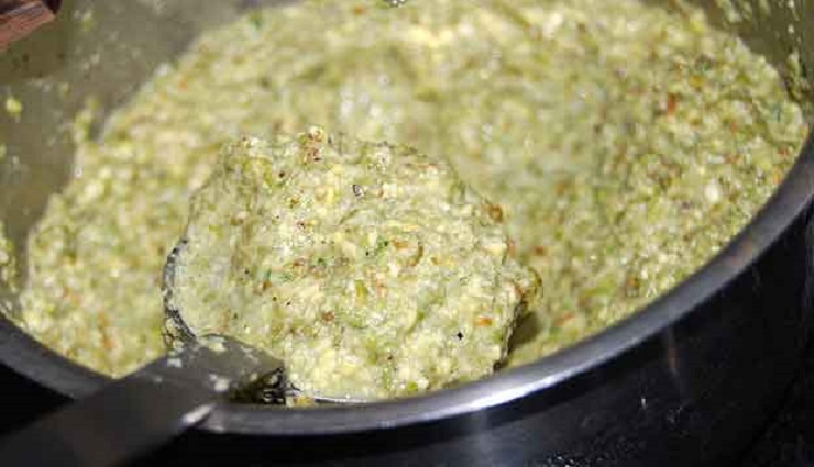paniyaram,green rice ,பணியாரம் ,பச்சைப்பயிறு 