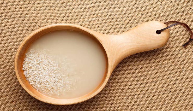 எண்ணற்ற அழகு பயன்களை கொண்டிருக்கும் அரிசி நீர்!