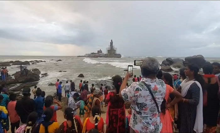 kanyakumari,thiruvallur statue,vivekananda mandapam ,கன்னியாகுமரி,திருவள்ளூர் சிலை, விவேகானந்தர் மண்டபம் 