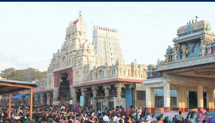 vasool,thiruchendur,cell phone ,வசூல் ,திருச்செந்தூர்     ,செல்போன்