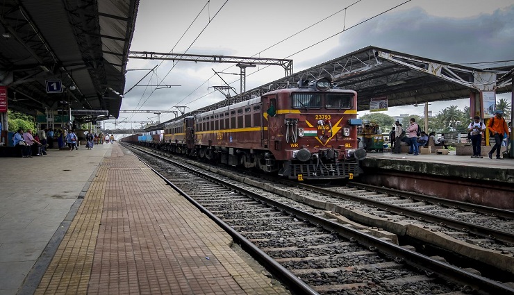 trains,madurai ,ரயில்கள் ,மதுரை 
