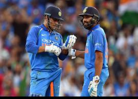 నేను పోలికలను ఇష్టపడను .. ధోనితో పోలికపై స్పందించిన రోహిత్